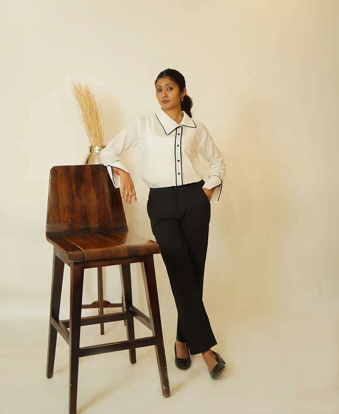 The Contrast Line – Pure Cambridge Cotton Contrast Ripping Shirt for Women