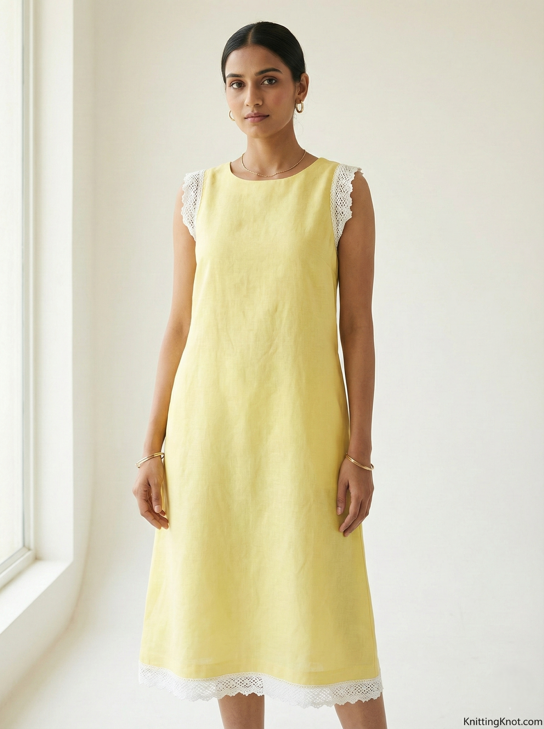 Sunny Lace Classic Dress