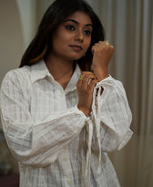 The Subtle Statement (Self Pattern Loose Fit with ballon Sleeve Shirt)