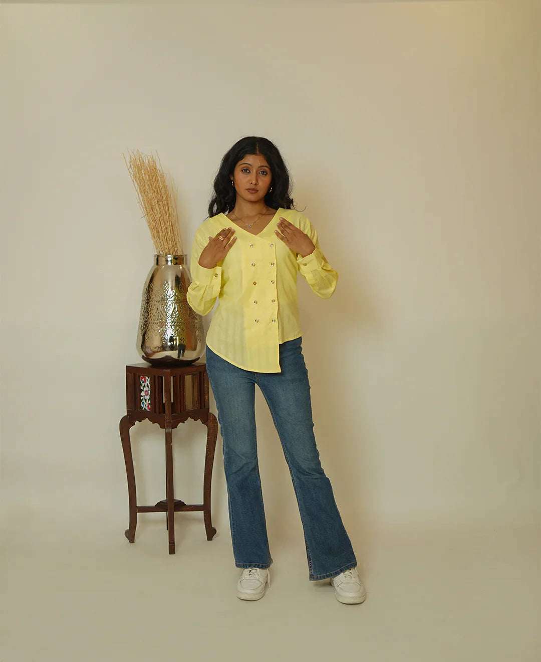 The Edge Cut – Women’s Edge-Cut Double-Breasted Cotton Shirt