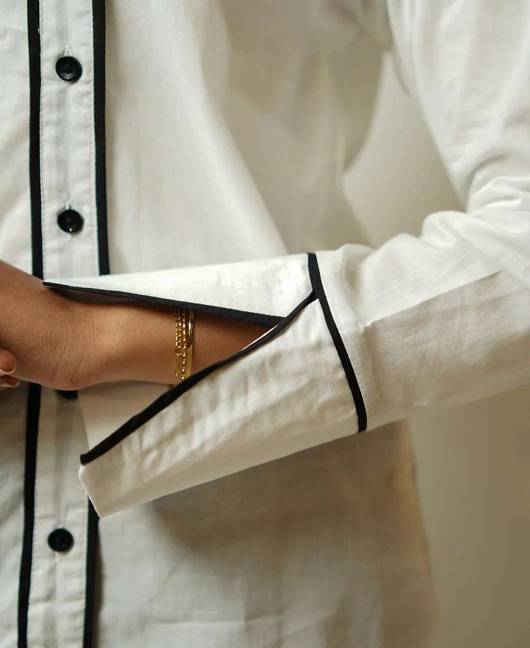 The Contrast Line – Pure Cambridge Cotton Contrast Ripping Shirt for Women
