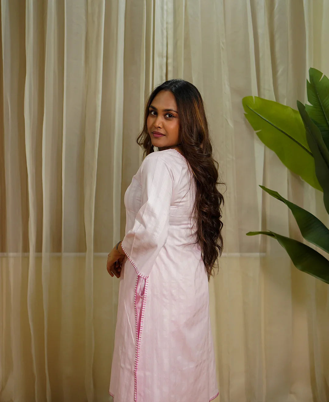 The Blanket Edge High Slit Straight Kurta