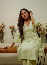 The Blanket Edge High Slit Straight Kurta
