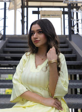 The Blanket Edge High Slit Straight Kurta