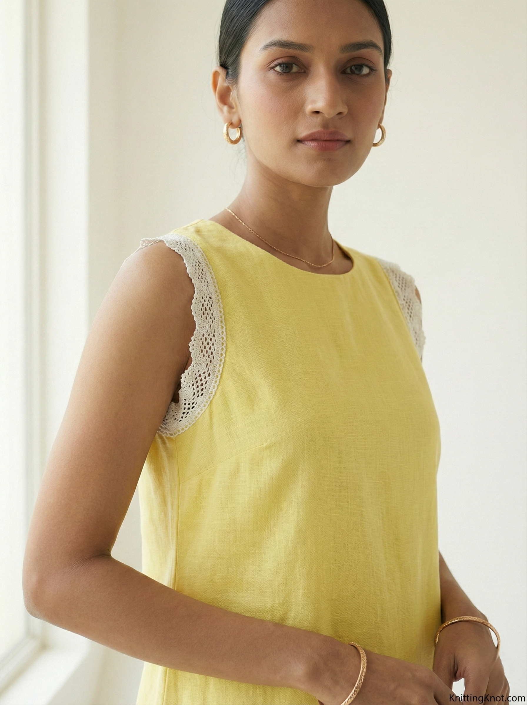 Sunny Lace Classic Dress